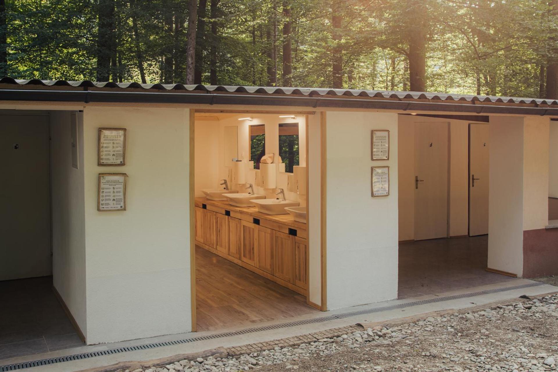 Forest Camping Mozirje Eksteriør bilde
