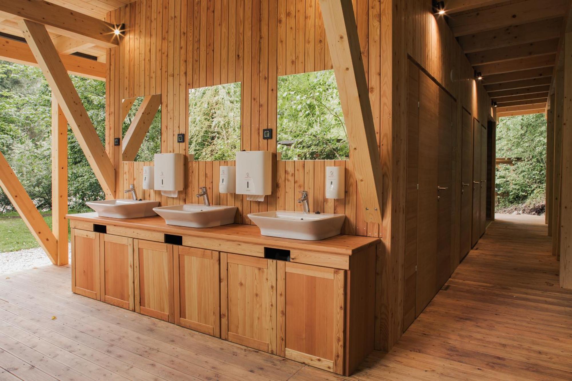 Forest Camping Mozirje Rom bilde