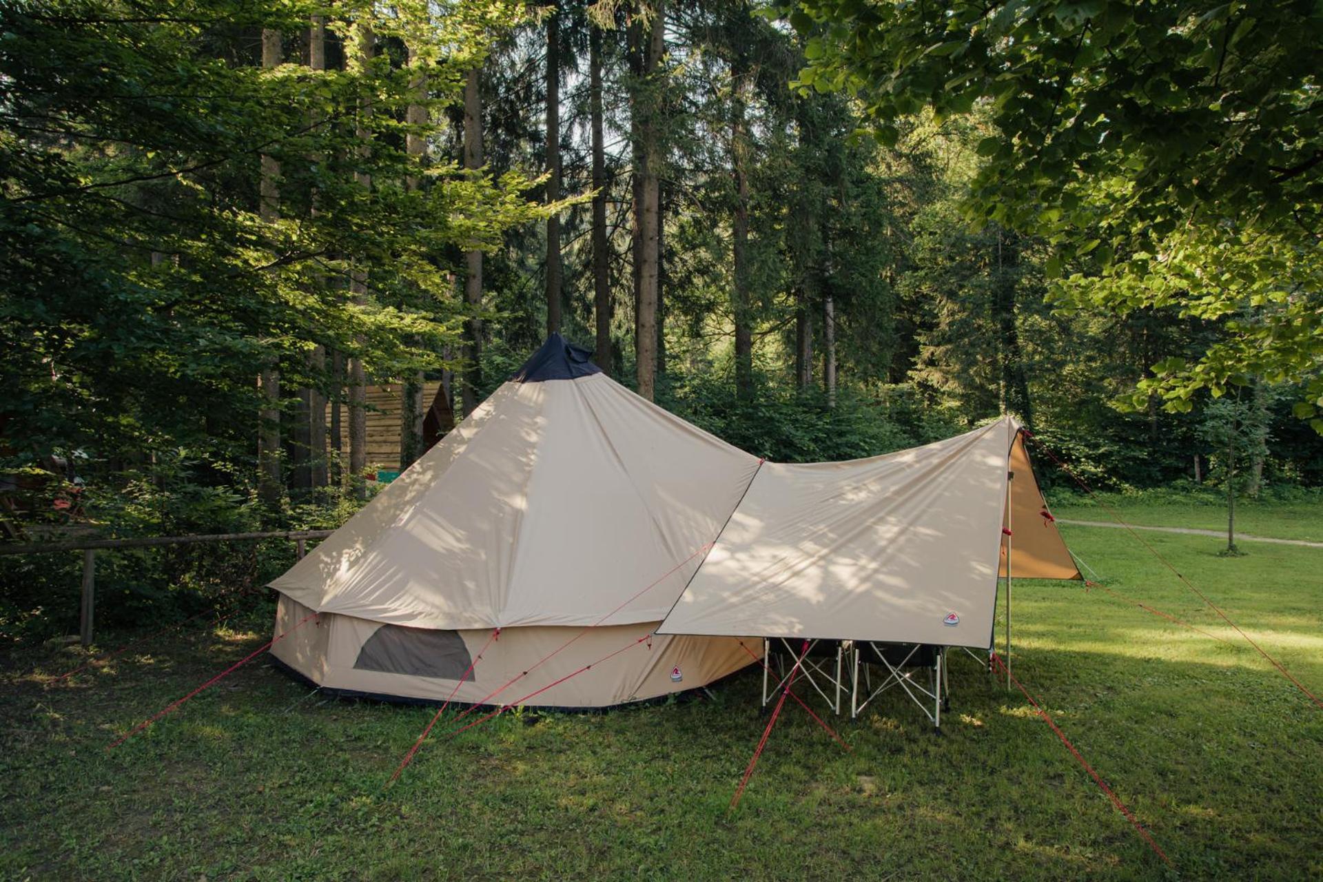 Forest Camping Mozirje Rom bilde